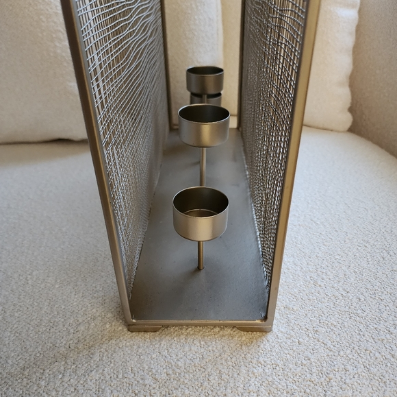 Candle Centerpiece - Picture 3 of 3